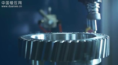 工业机器人齿轮倒角加工